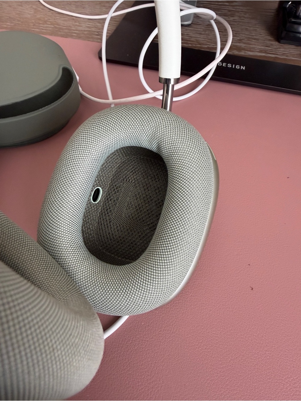 Apple AirPods Max - Picture 5 of 11